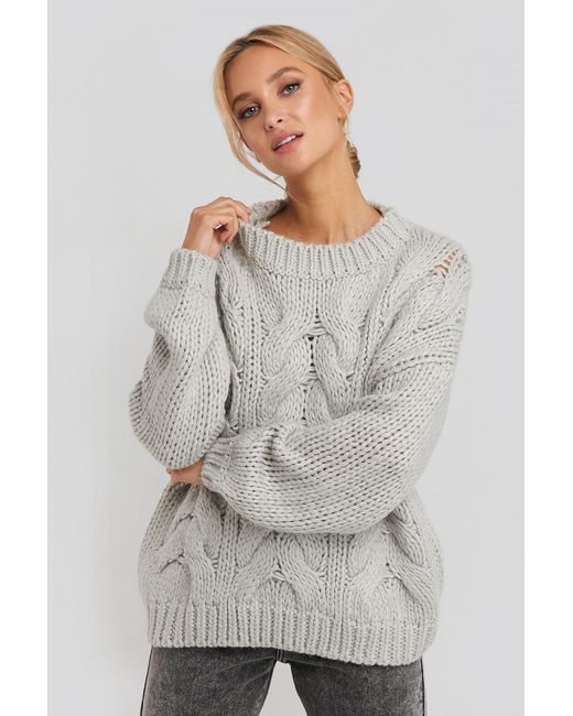 wool blend round neck heavy knitted cable sweater