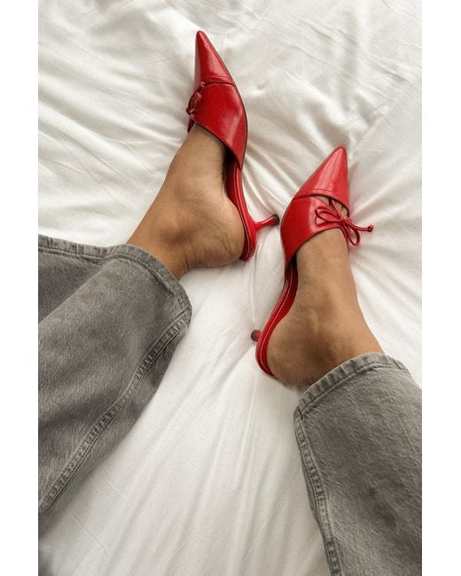 NA-KD Cut Out Pumps in het Red