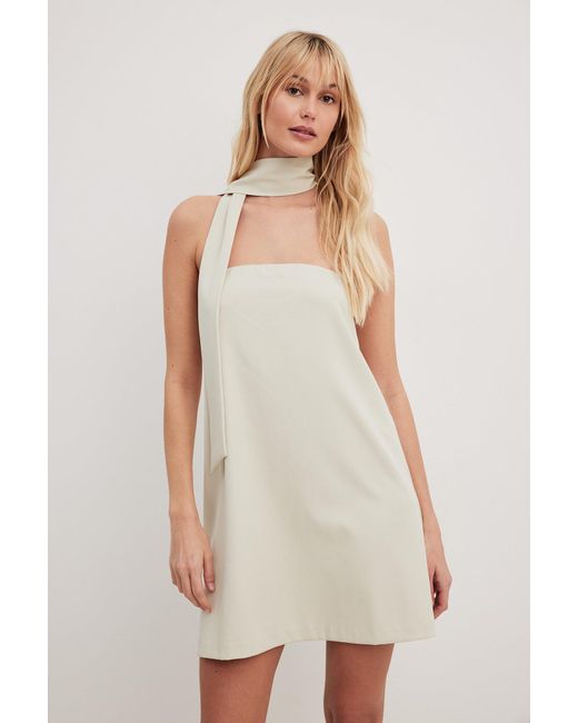 Robe avec echarpe sales