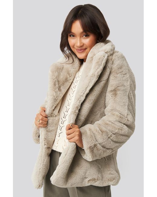 NA-KD Synthetic Beige Colored Faux Fur Short Coat in Light Beige (Natural)  - Lyst