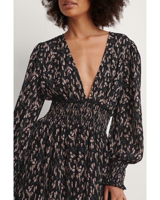 NA-KD Synthetic Flower Structured Smock 