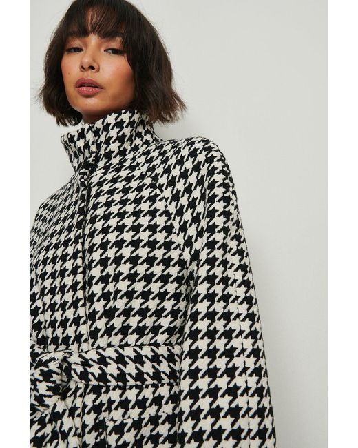 black dogtooth belted lightweight jacket