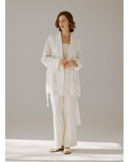 white relaxed blazer