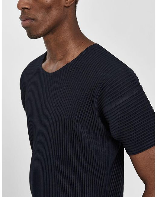 homme plissé issey miyake t shirt