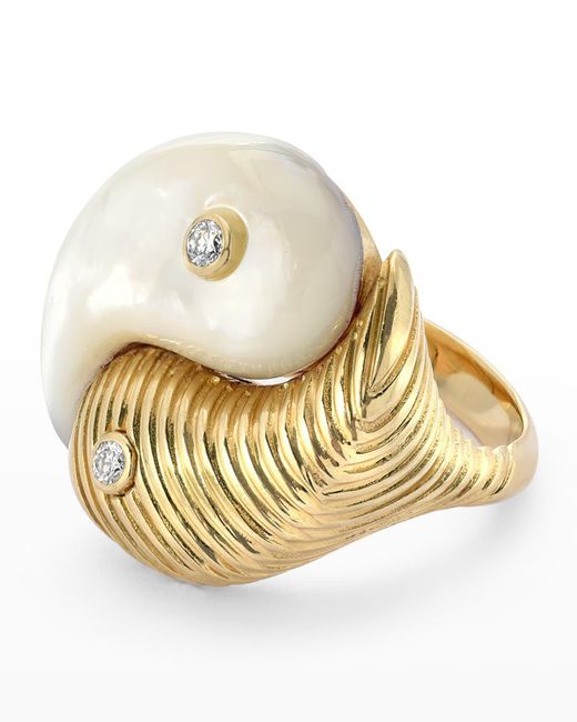 Retrouvai Metallic Yellow Gold Mother-of-pearl Yin Yang Ring, Size 6