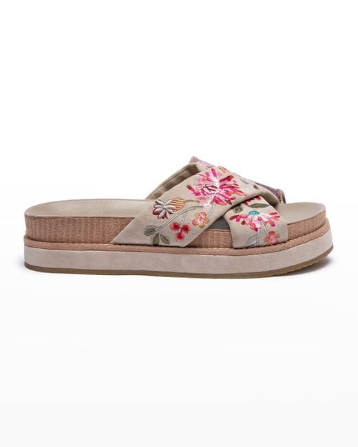 Johnny hotsell was sandals