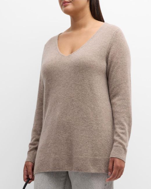 Neiman Marcus Gray Plus Size Cashmere V-neck Sweater