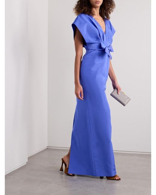 blue carolina herrera dress Polka Dot Denim A-Line Midi in Light Blue, Size 10 folded cuffs Corset waist Concealed back zip closure 100% silk Dry clean Made in USA SIZE CAROLINA HERRERA Pleated silk-gazar gown