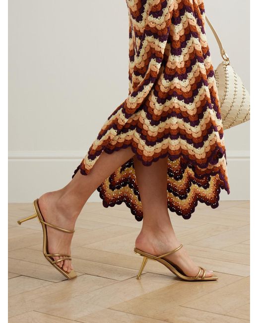 Cult Gaia Natural Lydia Mules Aus Metallic-Leder