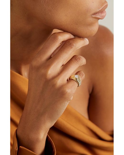 Yvonne Léon Metallic Mini 9-Karat Diamond Signet Ring