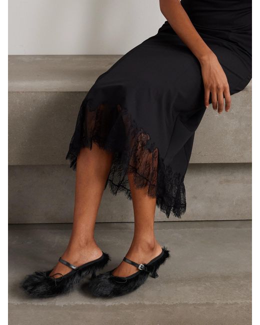 Simone Rocha Black Pumps Aus Plüschmaterial Mit Lederbesätzen