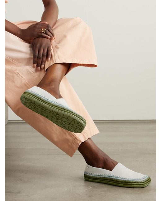 Espadrilles En Daim À Finitions En Raphia Rio X Paula's Ibiza Loewe en coloris Green
