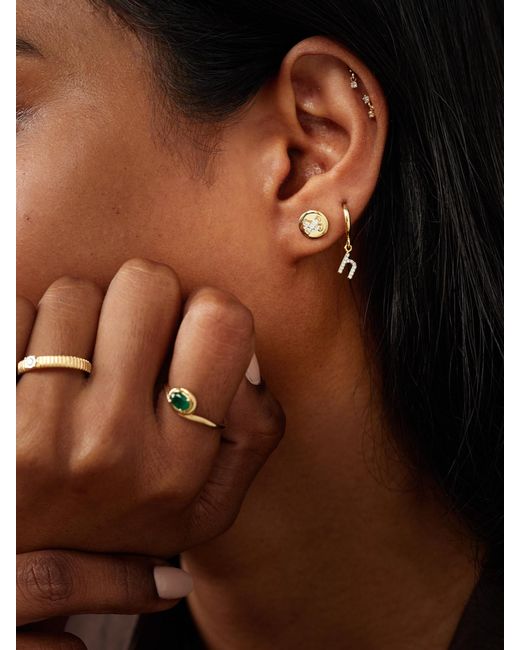 STONE AND STRAND Natural Button 14-Karat Diamond Earrings