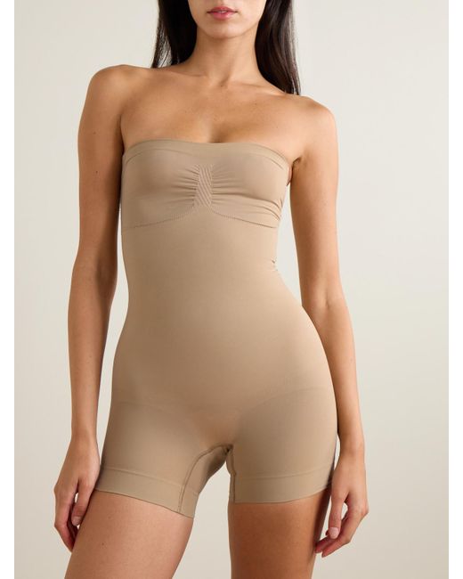 Skims Natural Seamless Sculpt Strapless Shortie Bodysuit – Clay – Body