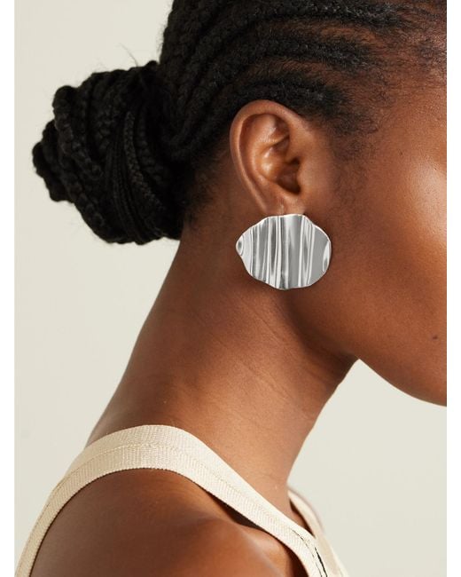 YSSO White L'Onda Earrings