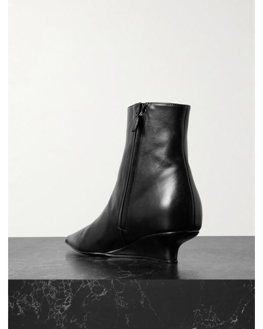 Totême  Black The Sharp Ankle Boots Aus Leder