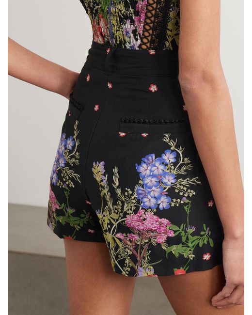 Charo Ruiz Black Pansy Shorts Aus Voile Aus Einer Baumwollmischung Mit Blumenprint Und Besätzen Aus Guipure-Spitze