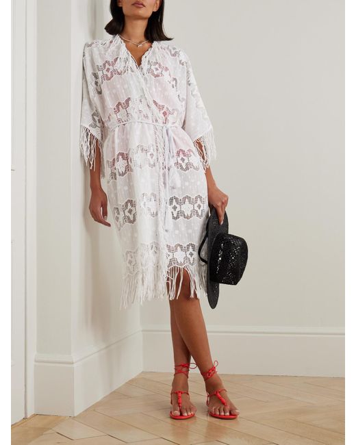 Veste Longue En Voile De Coton À Broderies Et En Dentelle À Franges Et À Ceinture Naida Miguelina en coloris White