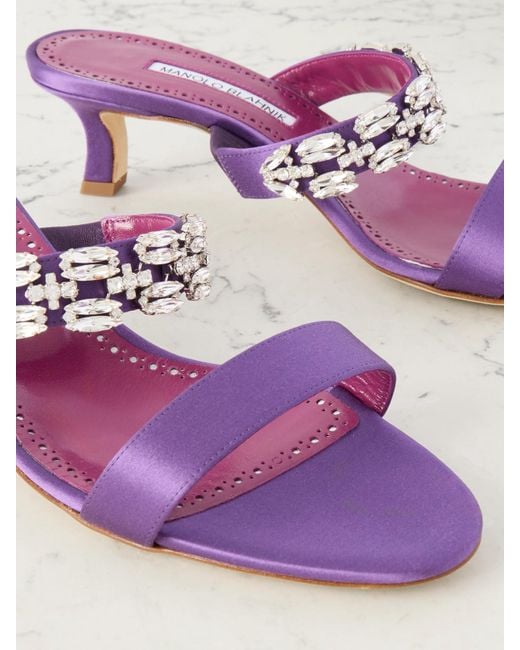 Manolo Blahnik Purple Sakotam 50 Mules Aus Satin Mit Kristallen