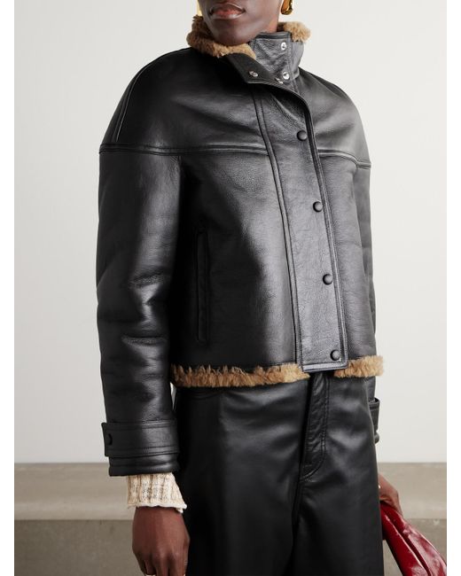 Yves Salomon Black Verkürzte Jacke Aus Shearling