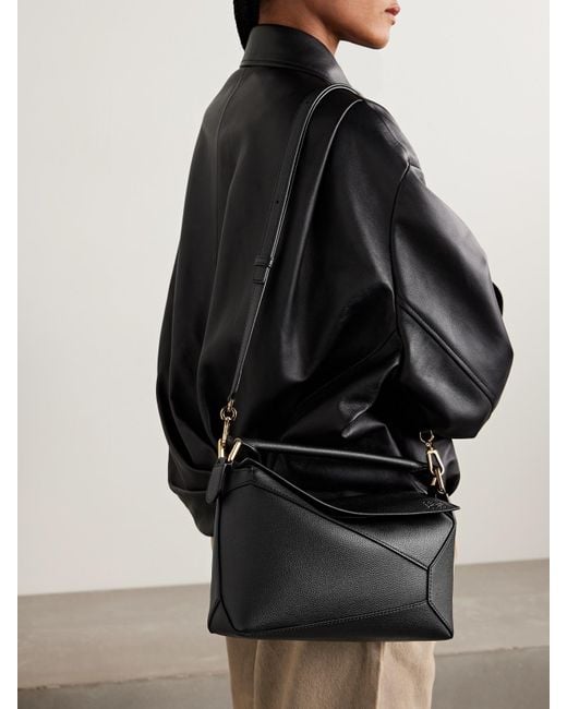 Loewe Black Puzzle Edge Kleine Schultertasche Aus Strukturiertem Leder