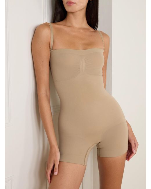 Skims Natural Seamless Sculpt Strapless Shortie Bodysuit – Clay – Body