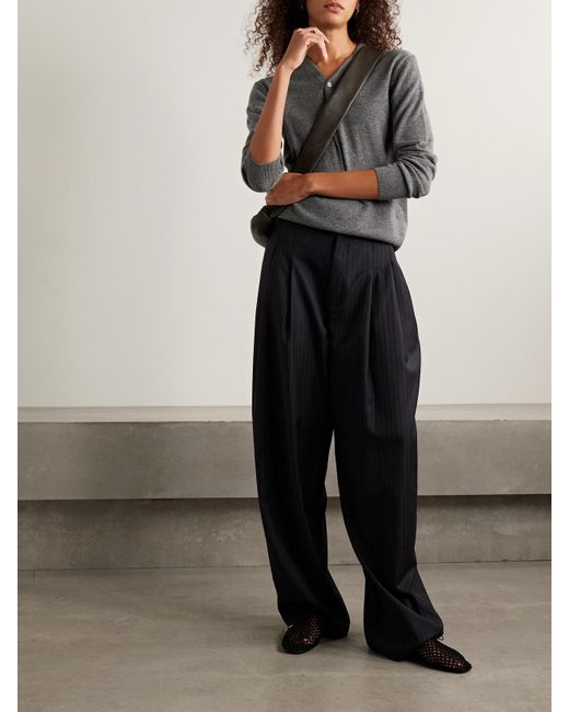 Theory Gray Cashmere Sweater