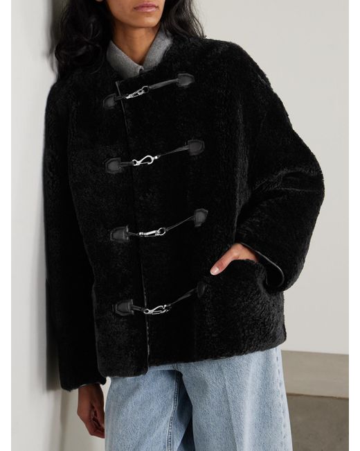 Totême  Black Jacke Aus Shearling Mit Lederbesätzen