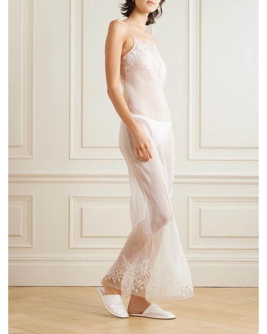 Carine Gilson White Lace-Trimmed Silk-Satin Nightdress