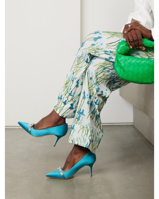 Manolo Blahnik Blue Asapump 70 Pumps Mit Spitzer Kappe Aus Satin Mit Kristallen