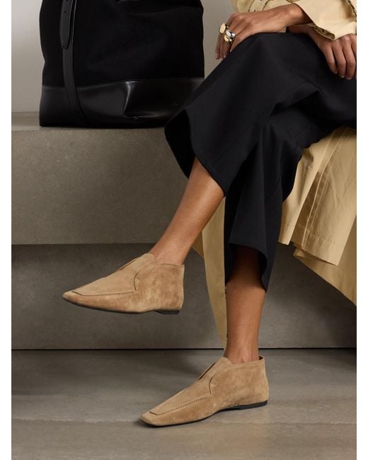 Totême  Natural The Desert Ankle Boots Aus Veloursleder