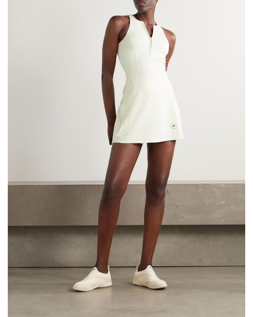 Adidas By Stella McCartney White Set Aus Tennis-Kleid Und Shorts Aus Recyceltem Stretch-Material Mit Perforationen