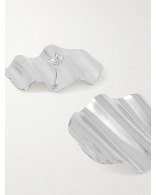YSSO White L'Onda Earrings