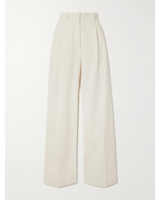 Pantalon Large En Velours De Soie Et De Coton Biologique Mélangés Côtelés À Plis Totême  en coloris White