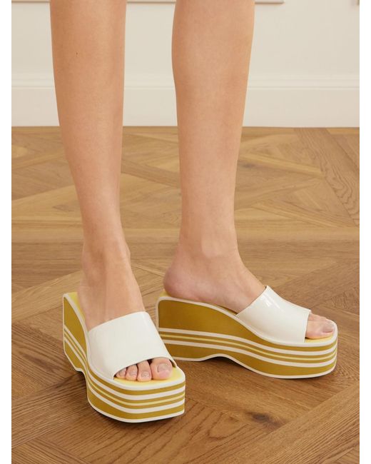 Chloé Yellow Swimming Cool Patent-Leather Sandals