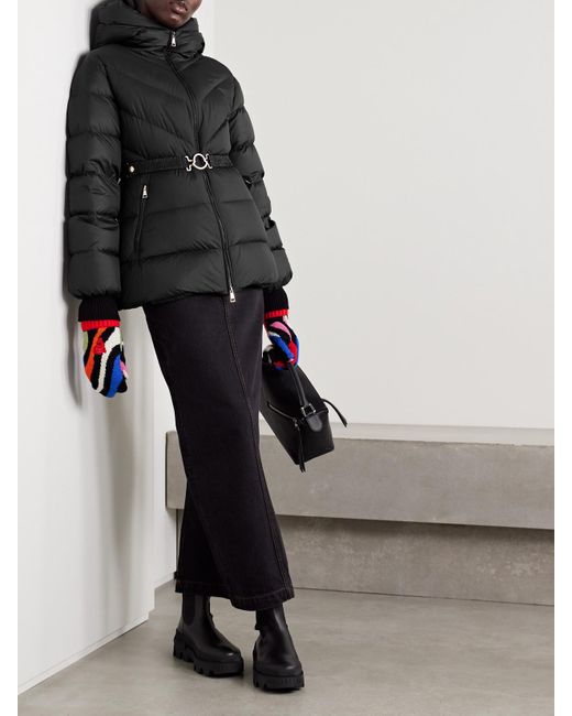 Moncler Black Brosse Daunenjacke Aus Gestepptem Shell Mit Applikation, Kapuze Und Gürtel