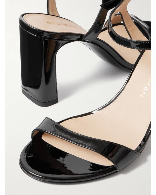Stuart Weitzman Natural Babette Sandalen Aus Lackleder