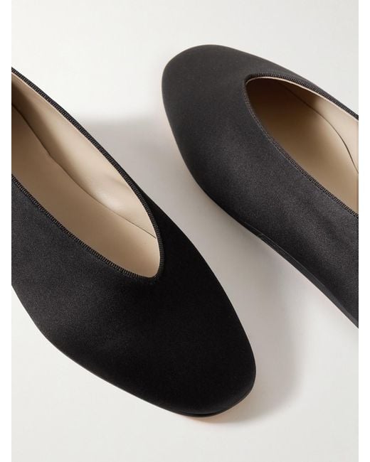 Le Monde Beryl Black Regency Grosgrain-Trimmed Satin Ballet Flats