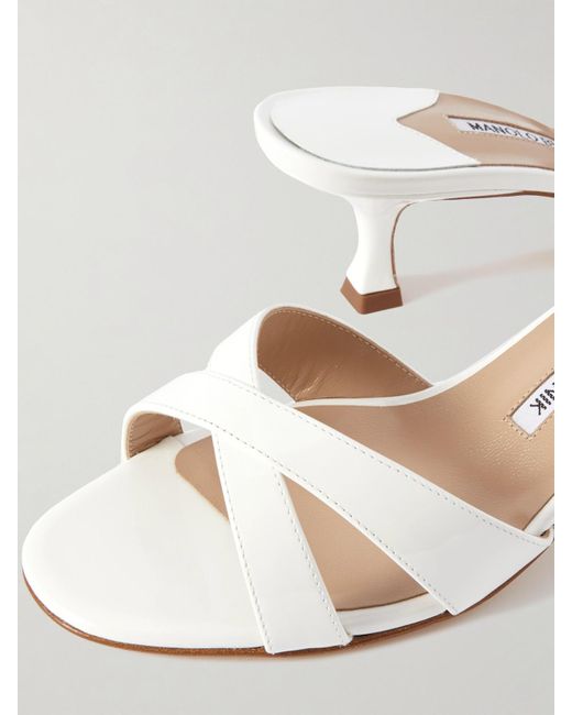 Manolo Blahnik Natural Callamu 50 Mules Aus Lackleder