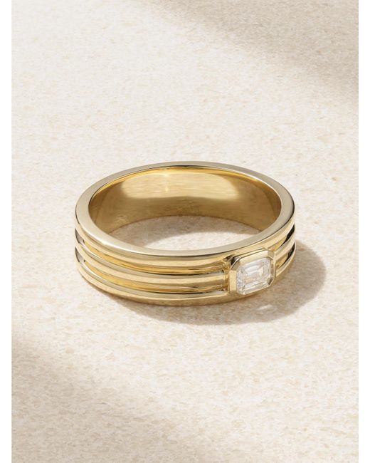 STONE AND STRAND Natural Trio Ridge 14-Karat Diamond Ring