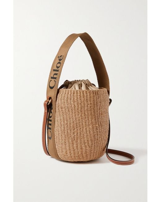 Chloé Woody Small Leather-trimmed Striped Raffia Basket Bag in Brown | Lyst