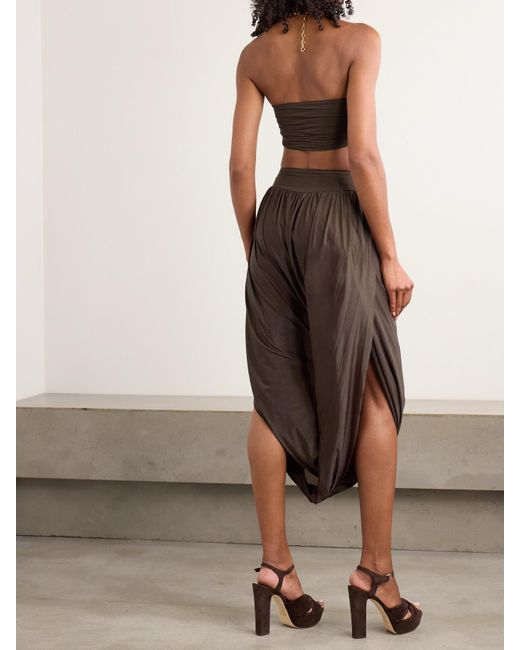 Maygel Coronel White Noriega Set Aus Trägerlosem Bandeau-Oberteil Und Rock Mit Twist-Detail Aus Stretch-Jersey Mit Raffungen