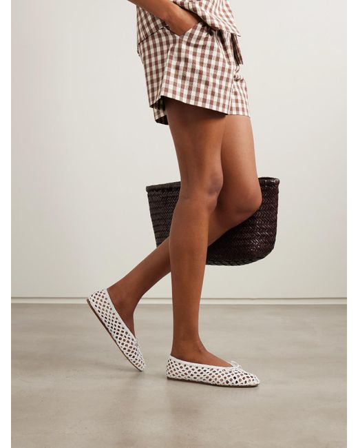 Le Monde Beryl Natural Regency Ballerinas Aus Geflochtenem Leder Mit Schleifen