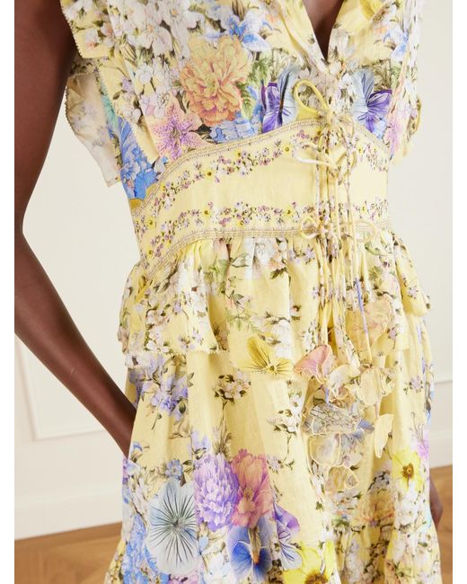 Mini-Robe En Voile De Lin À Imprimé Fleuri, Ornements Et Appliqués Camilla en coloris Yellow