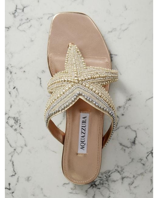 Aquazzura Natural Reef Star Zehensandalen Aus Metallic-Leder Mit Zierperlen