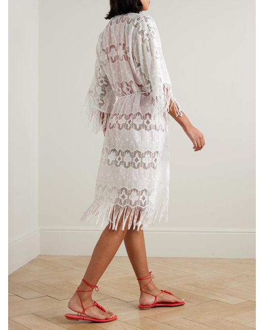 Veste Longue En Voile De Coton À Broderies Et En Dentelle À Franges Et À Ceinture Naida Miguelina en coloris White
