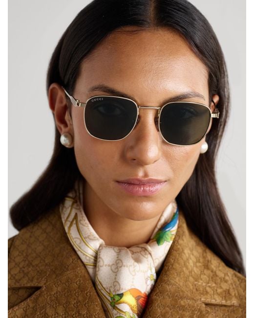 Gucci Metallic Goldfarbene Sonnenbrille Mit Eckigem Rahmen Und Details Aus Emaille