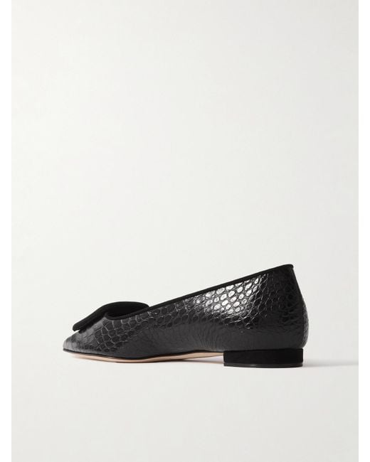 Manolo Blahnik Black Maysale 10 Ballerinas Mit Spitzer Kappe Aus Leder Mit Krokodileffekt, Velourslederbesätzen Und Schnalle