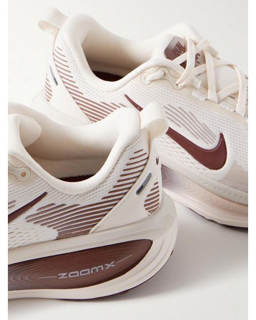 Baskets En Résille À Finitions En Cuir Et En Caoutchouc Vomero 18 Nike en coloris Natural