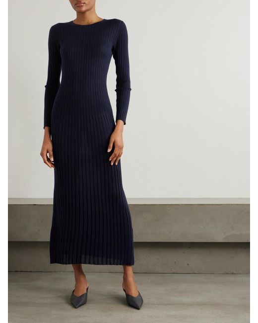 arch4 Blue Fliss Maxikleid Aus Geripptem Biokaschmir